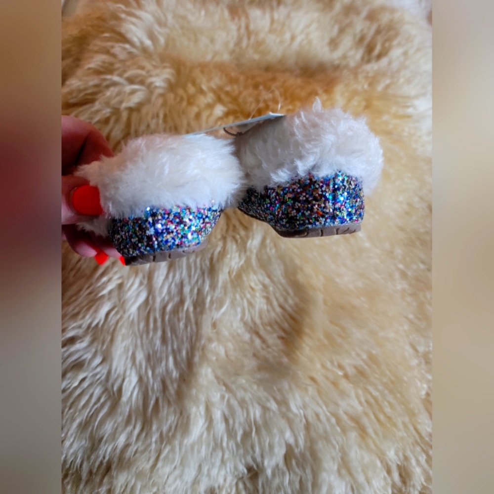 Cat And Jack Rainbow Glitter Sherpa Lined Slippers Girls Small Size 5 NWT - Picture 5 of 11